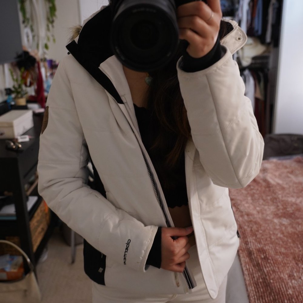 Obermeyer White Snowboard Ski Jacket with Fur Hood